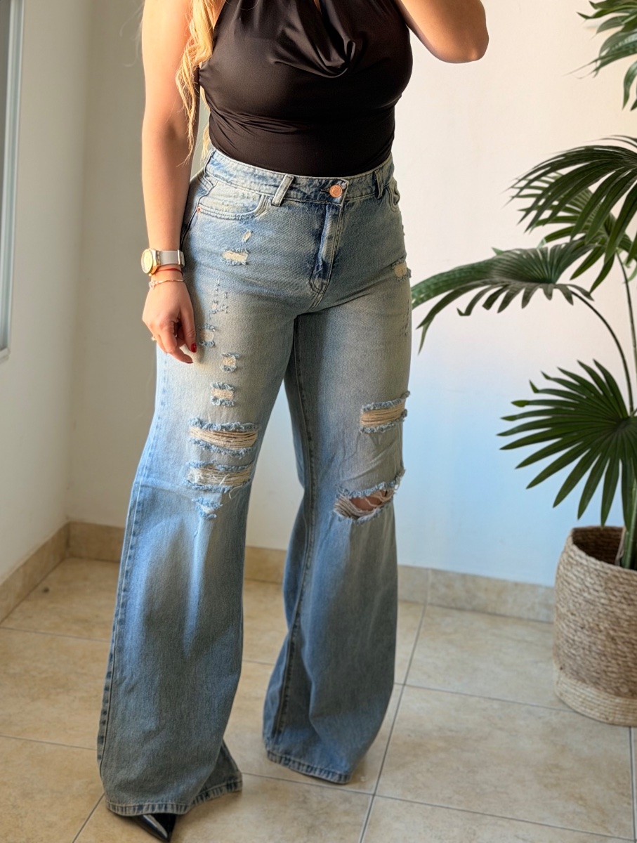 Wide flor